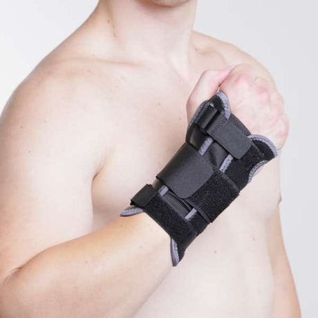 Wrist Support With Metal Splint - Universal (fits up to 26cm) - Great British Mobility